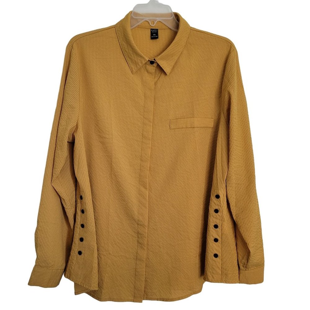 Women's Pin Striped Long Sleeve Button Down Shirt With Accent Buttons XXL
